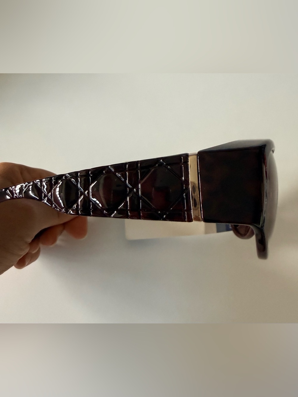 Polarized Women's Brown Oversized Sunglasses - Picture 2 of 3